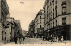 Paris (11e) Rue de Charonne. a la Rue de la Petite Pierre. à Paris 11e