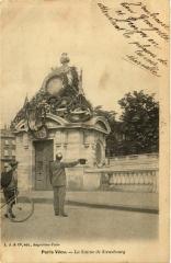 Paris Vecu. La Sttue de Strasbourg