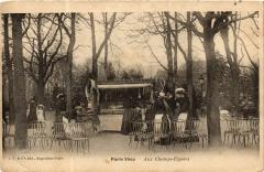 Paris Vecu. Aux Champs-Elysees.