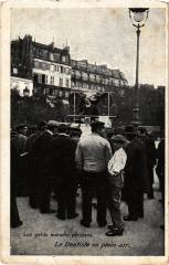 Paris Les petits métiers parisiens - Le Dentiste en plein air