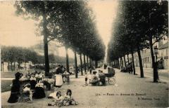 Carte postale ancienne Avenue de Breteuil
                                                                     à Paris 7e
                                