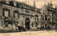 Carte postale ancienne Hôpital de la Pitié
                                                                     à Paris 5e
                                