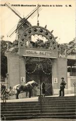 Carte postale ancienne Montmartre - Le Moulin de la Galette
                                                                     à Paris 18e
                                