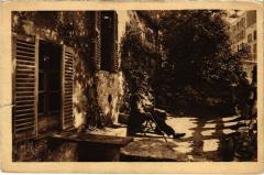 Carte postale ancienne Le Lapin Agile cabaret artistique de Montmartre - le Père Frédé
                                                                     à Paris 18e
                                