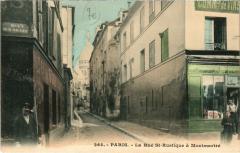 La Rue Saint-Rustique à Montmartre à Paris 18e