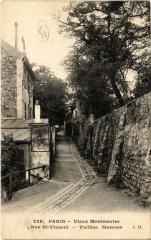 Vieux Montmartre - Rue Saint-Vincent - Vieilles Maisons à Paris 18e