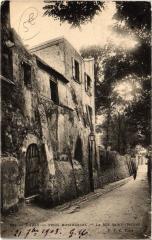 Vieux Montmartre - La Rue Saint-Vincent à Paris 18e