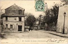 Carte postale ancienne Carrefour des Saules à Montmartre
                                                                     à Paris 18e
                                