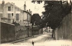 Montmartre - La Rue Norvins à Paris 18e