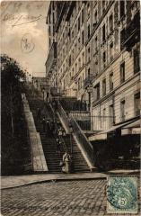 Escalier de la rue Muller à Paris 18e