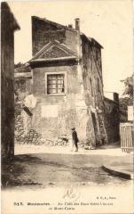 Carte postale ancienne Montmartre - Un coin des rues du Mont-Cenis et Saint-Vincent
                                                                     à Paris 18e
                                
