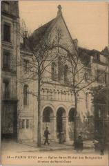 Carte postale ancienne Eglise Saint-Michel-des-Batignolles - Avenue de Saint-Ouen
                                                                     à Paris 17e
                                