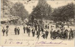 Carte postale ancienne L'Avenue de la Grande-Armée
                                                                     à Paris 17e
                                