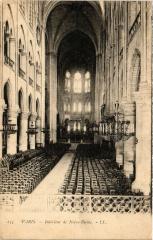 Paris 4e Intérieur de Notre Dame à Paris 4e