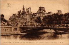 Paris (4e) - Hotel de Ville et le Pont d'Arcole à Paris 4e