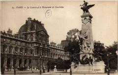 Paris (1e) - Le Louvre et le Monument de Gambetta -
																					75001 Paris 1er
																			