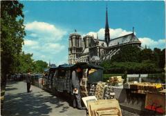 Paris (5e) - Les Bouquinistes -
																					75005 Paris 5e
																			