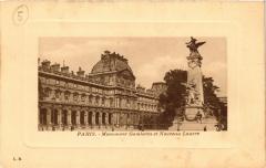 Paris (1e) - Le Louvre et le Monument de Gambetta -
																					75001 Paris 1er
																			