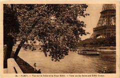 Paris 7e-Vue sur la Seine et la Tour Eiffel à Paris 7e