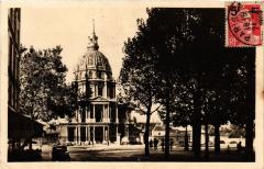 Paris 7e-Hotel des Invalides dans le quartier de l'Ecole Militaire à Paris 7e