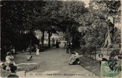 Carte postale ancienne Place d'Enfert - Monument à Charlet
                                                                     à Paris 14e
                                