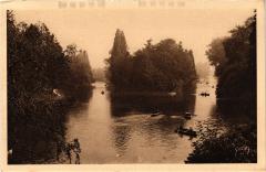 Carte postale ancienne Bois de Boulogne - Lac Inférieur
                                                                     à Paris 16e
                                