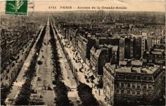 Carte postale ancienne Avenue de la Grande-Armée
                                                                     à Paris 16e
                                