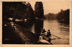 Le Lac du Bois de Boulogne à Paris 16e
