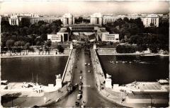 Le Pont d'Iéna et le Palais de Chaillot à Paris 7e