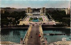 Le Palais de Chaillot vu de la Tour Eiffel à Paris 7e