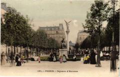 Paris 9e - Square d'Anvers à Paris 9e