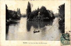 Carte postale ancienne Le Lac du Bois de Boulogne
                                                                     à Paris 16e
                                