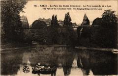 Le Parc des Buttes Chaumont - Le Pont suspendu et le Lac à Paris 19e