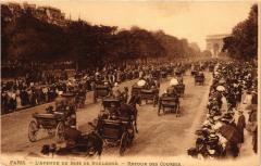 L'Avenue du Bois de Boulogne - Retour des courses à Paris 16e