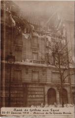 Carte postale ancienne Avenue de la Grande Armée - Raid de Gothas sur Paris
                                                                     à Paris 17e
                                