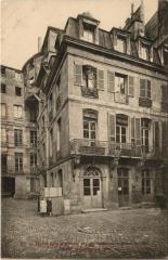 Paris 2e - Hotel dans la cour du 21, rue Poissonnière -
																					75002 Paris 2e
																			
