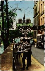 Paris Tour Eiffel et le Bateau mouche