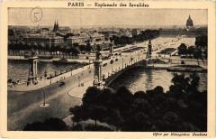 Paris 7e - Esplanade des Invalides à Paris 7e