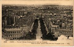 Vue sur l'Avenue Carnot prise de l'Arc de Triomphe à Paris 16e