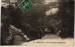 La Grotte du Parc Montsouris à Paris 14e