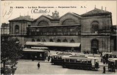 Carte postale ancienne La gare Montparnasse
                                                                     à Paris 6e
                                