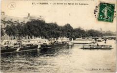 Paris 1e - La Seine Quai du Louvre à Paris 1er