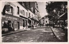 Paris - La Basilique de Sacré-Coeur et le Place du Tertre -
																					75000 Paris
																			