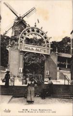 Paris - Entrée du Moulin de la Galette -
																					75000 Paris
																			