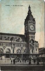 Carte postale ancienne La Gare de Lyon
                                                                     à Paris 12e
                                