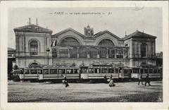 Carte postale ancienne La Gare Montparnasse
                                                                     à Paris 6e
                                
