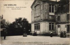 Carte postale ancienne Les Gobelins - Cour d'Antin - Statue de Colbert - Ecole de Dessin
                                                                     à Paris 13e
                                