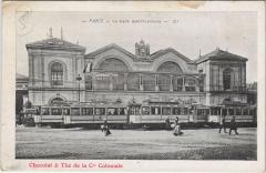 Carte postale ancienne La Gare Montparnasse
                                                                     à Paris 6e
                                