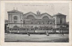 Carte postale ancienne La Gare Montparnasse
                                                                     à Paris 6e
                                