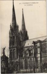 Clermont Ferrand La Cathedrale à Clermont-Ferrand